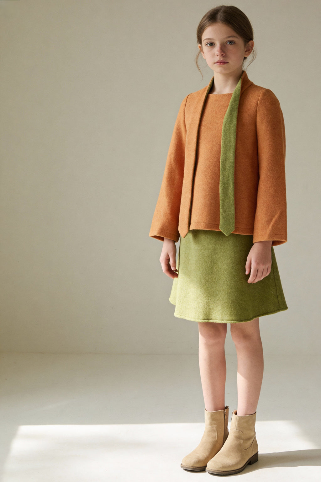 Turuncu Fular Detaylı Kazak