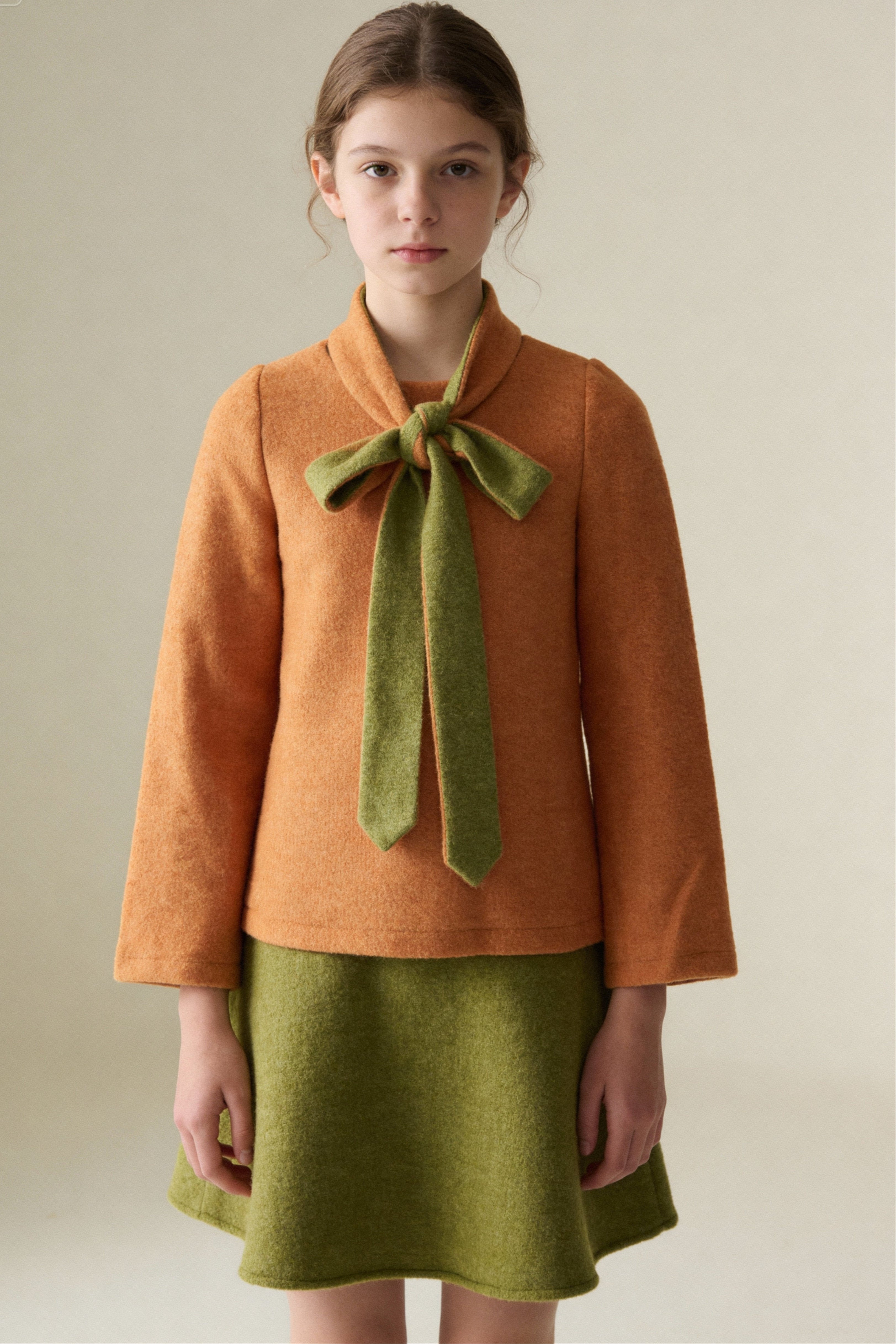 Turuncu Fular Detaylı Kazak