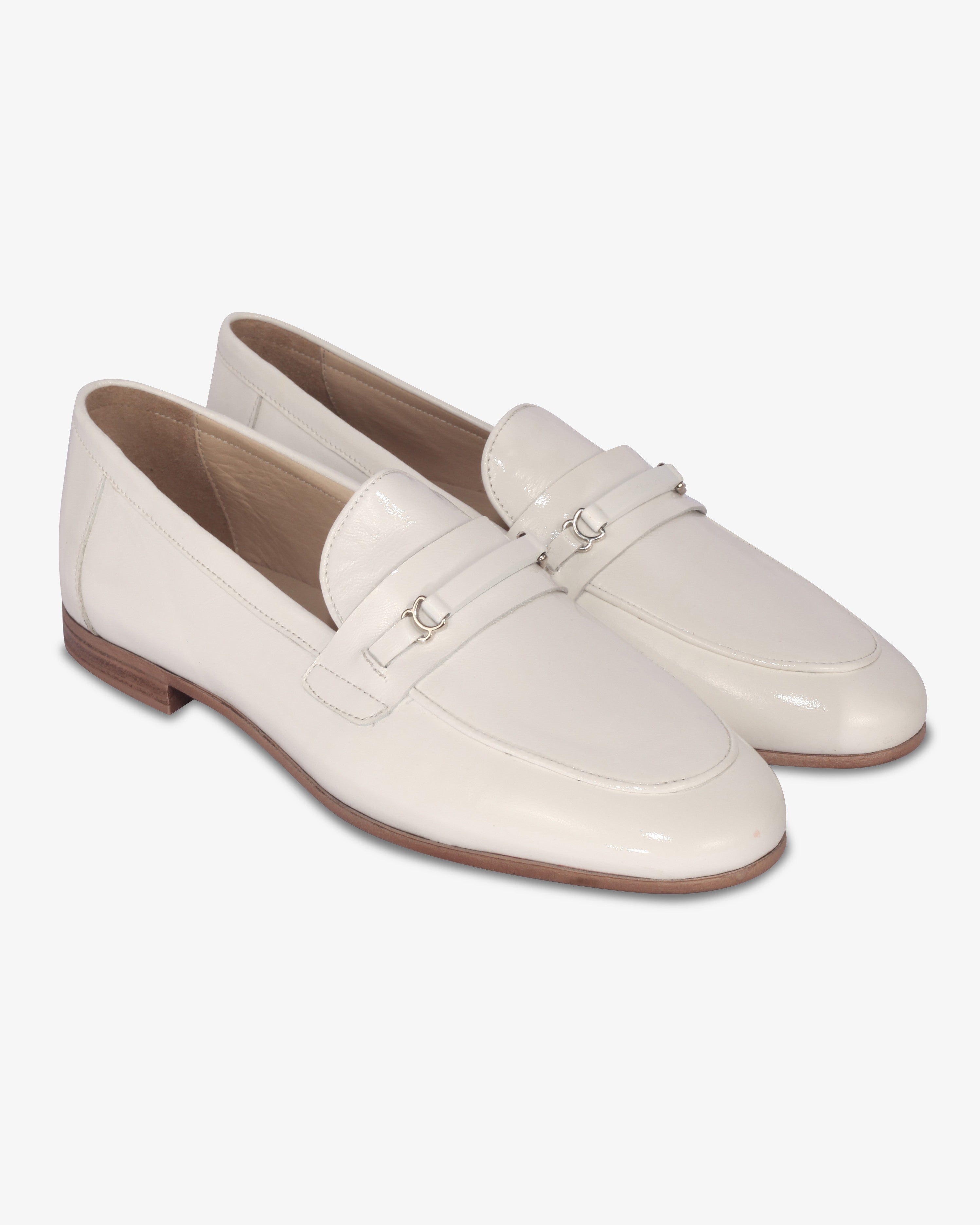 Kırık Beyaz Kırışık Deri Loafer