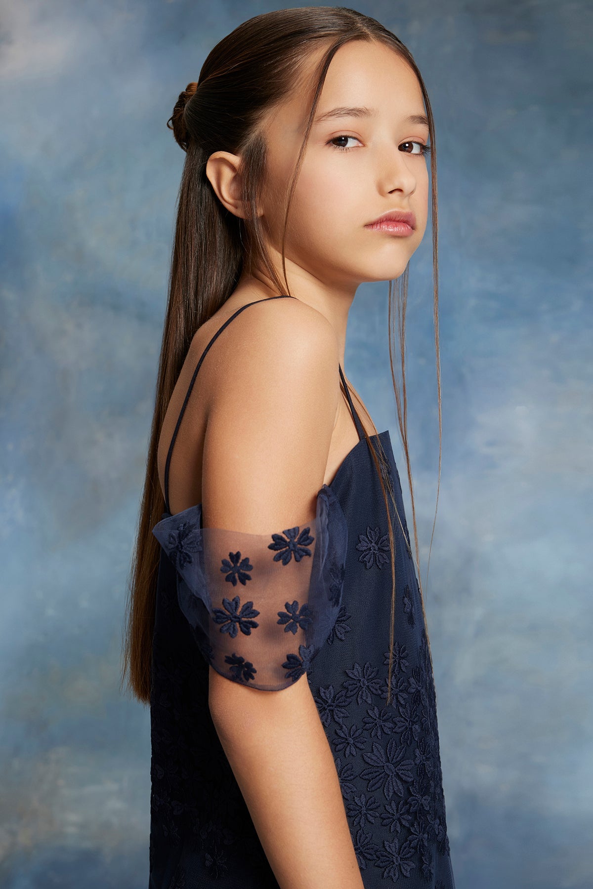 Lacivert Çiçek İşlemeli Elbise