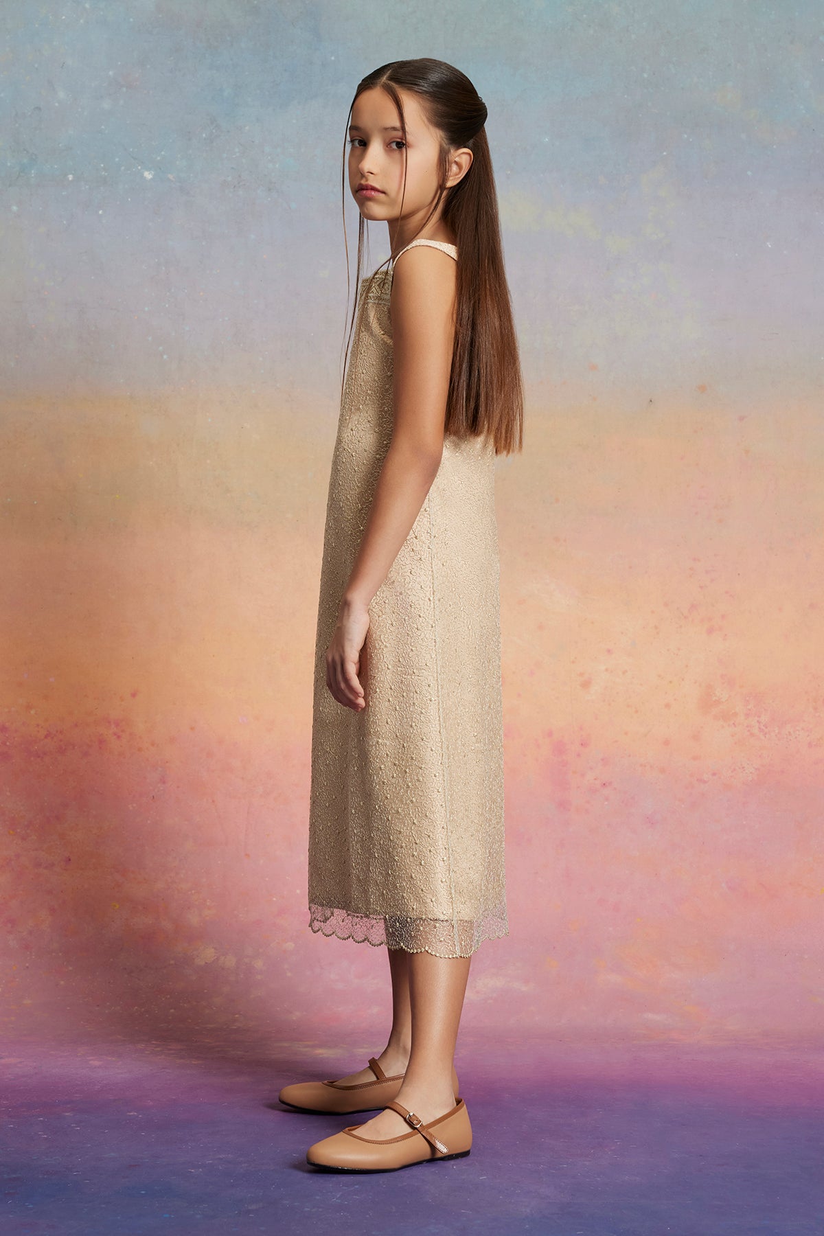 Altın Sarısı İşlemeli Elbise