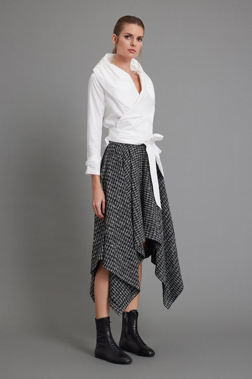 Beyaz Saten Pamuk Devrik Yaka Bluz